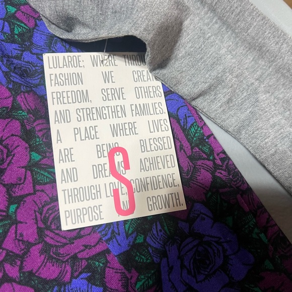 Floral Patterned Raglan Sleeve Top - Picture 4 of 4